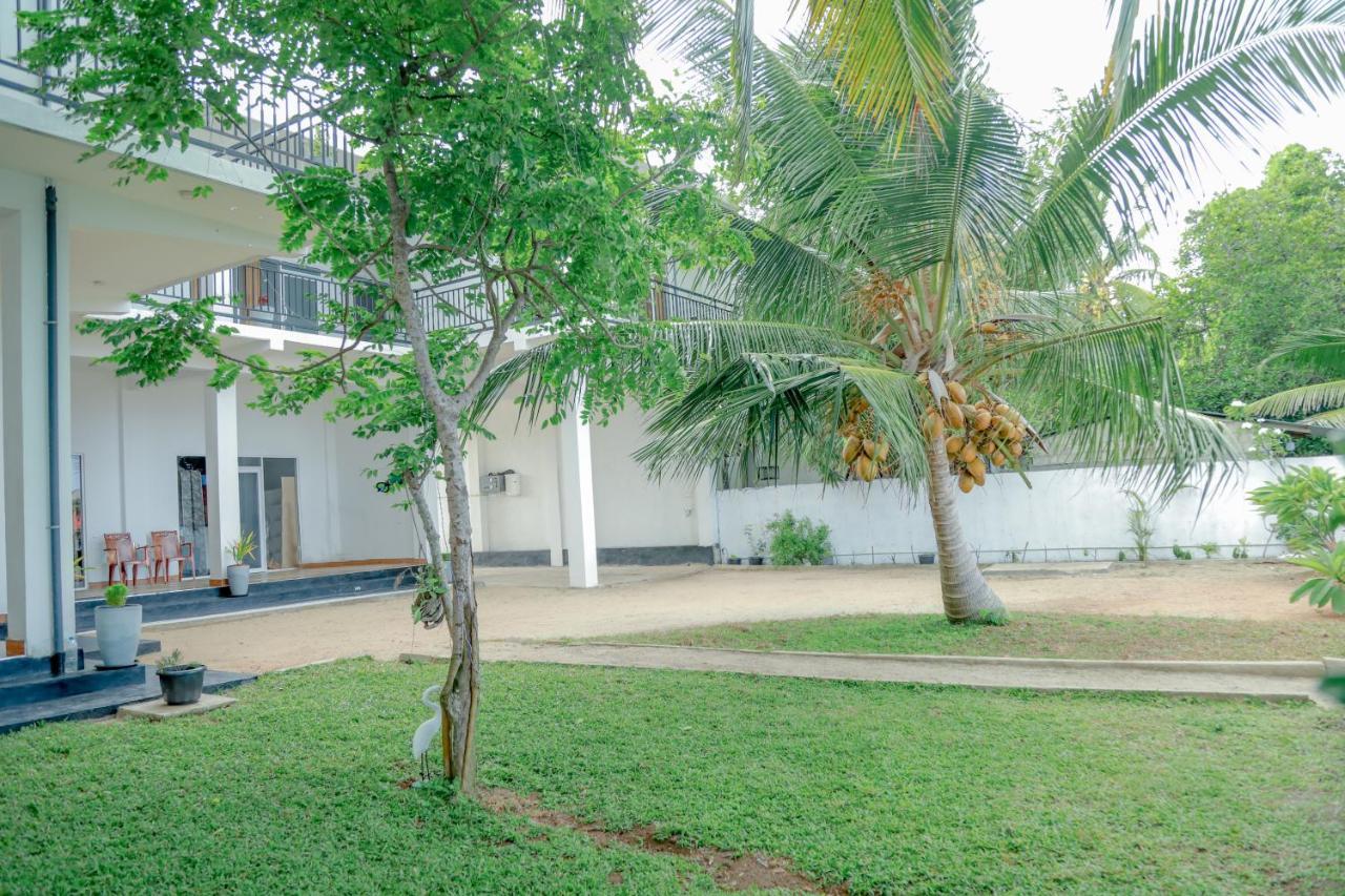 Araliya Lagoon Park Resort Negombo Luaran gambar